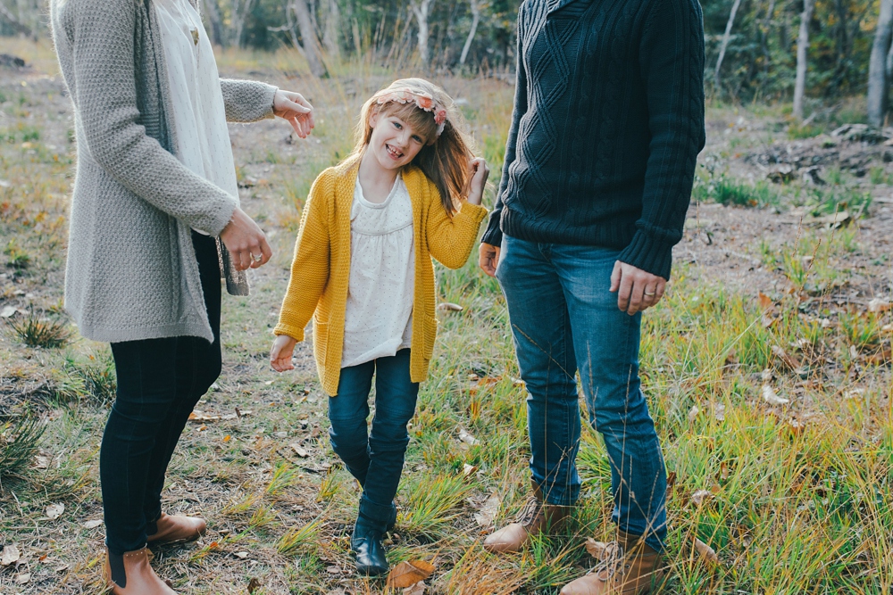 vogue-photography-emmanuelle-auzou-seance-famille-enfants-foret-nature-rouen-dieppe-normandie vogue-photography-emmanuelle-auzou-seance-famille-enfants-foret-nature-rouen-dieppe-normandie