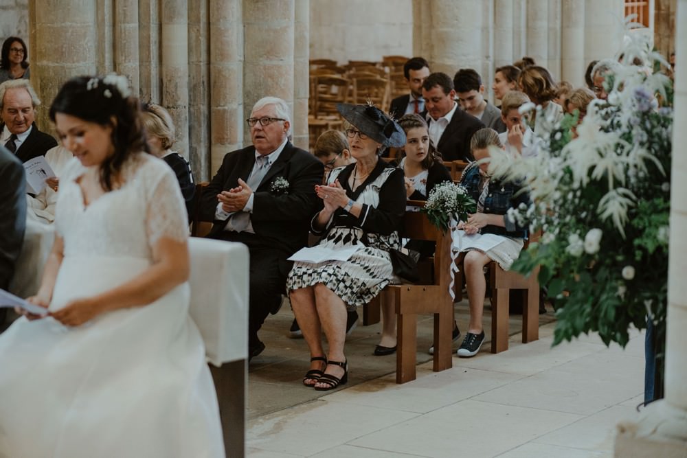 Photographe de mariage à l'Orangerie Saint Jean à La Chapelle sur Dun en Normandie - Eglise du Bourg Dun